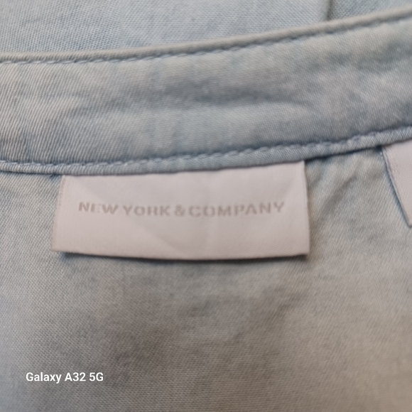 New York & Company Size XS Blue Buttoned Tie Front Dress - Picture 2 of 16